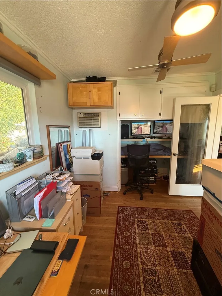 6431 E El Roble, Long Beach, California 90815 home-pic-33