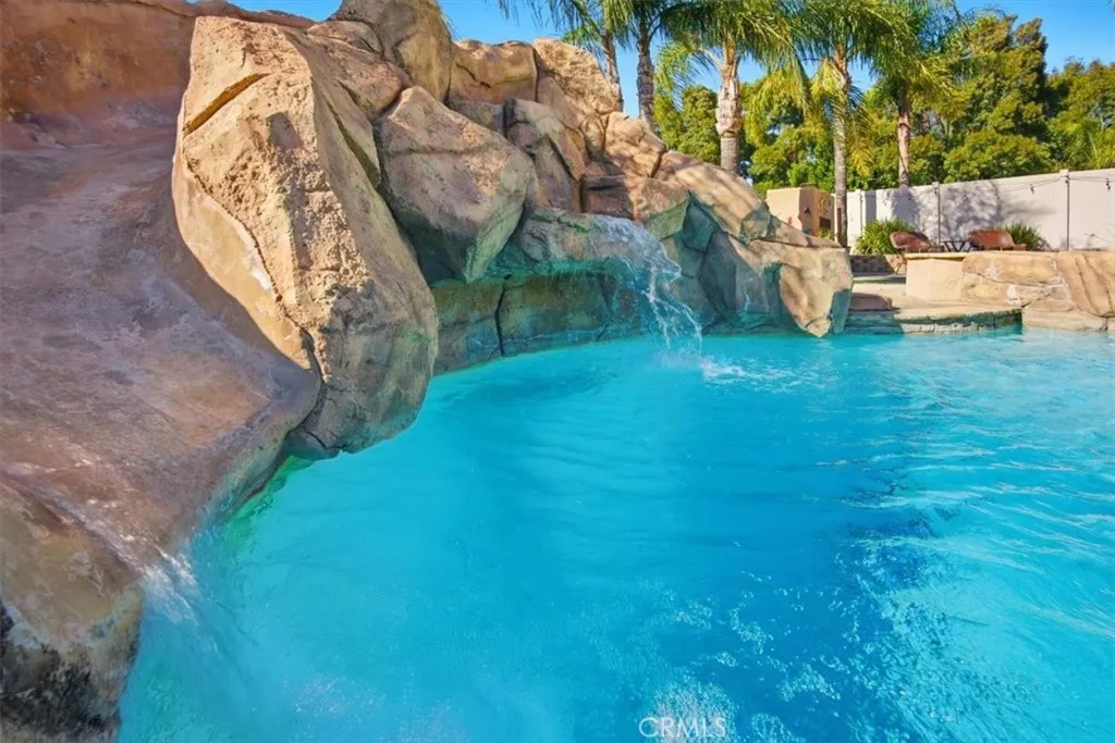 1371 Sunburst Drive, Beaumont, California 92223 home-pic-45