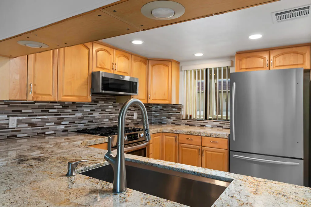 1865 N Via Miraleste 1822, Palm Springs, California 92262 home-pic-11
