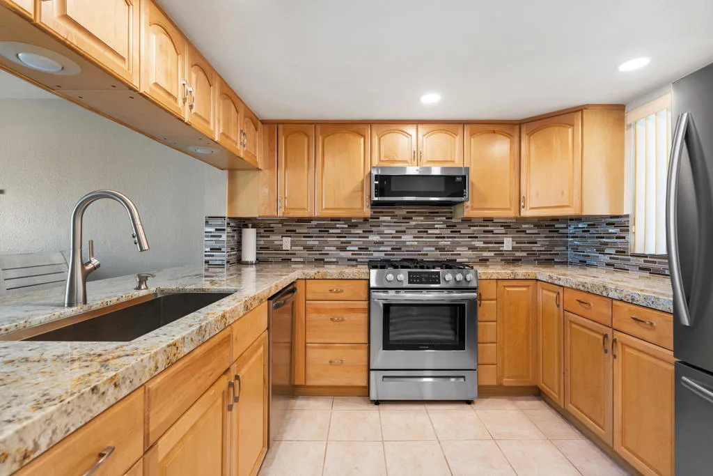 1865 N Via Miraleste 1822, Palm Springs, California 92262 home-pic-10
