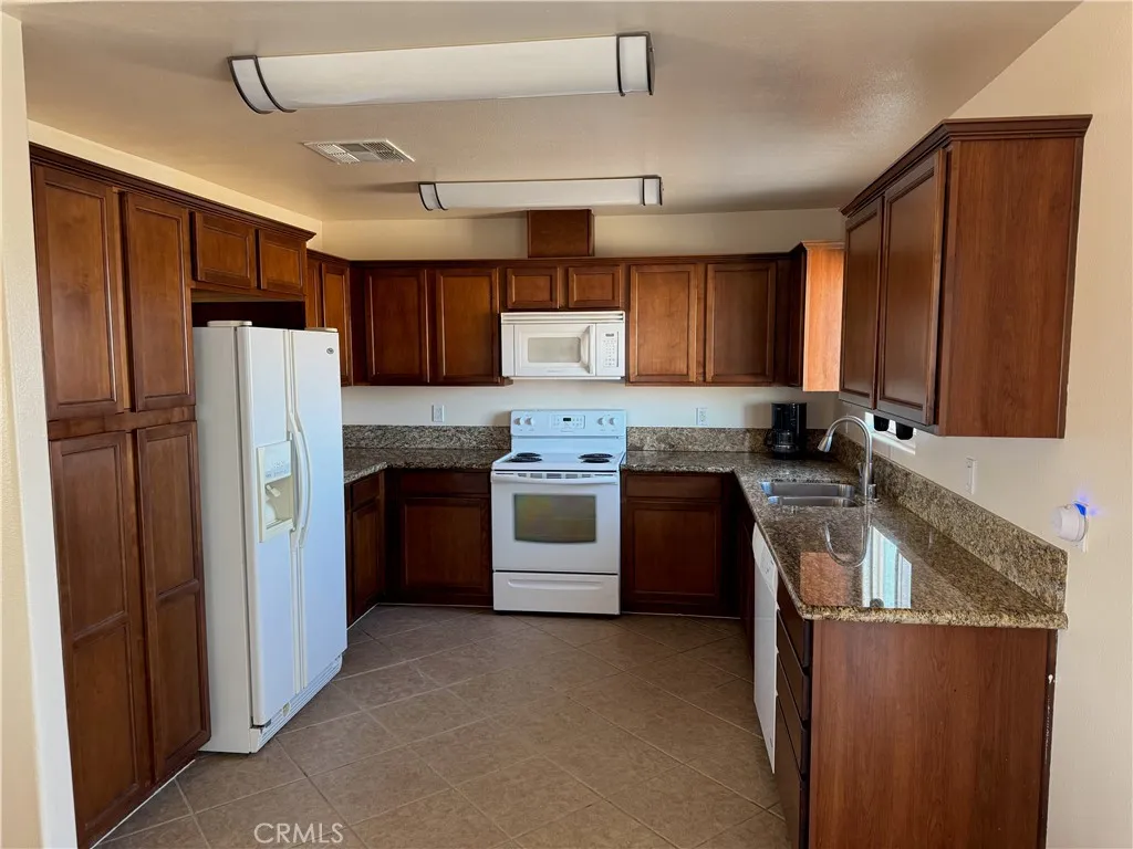 1390 Curtis, Thermal, California 92274 home-pic-5
