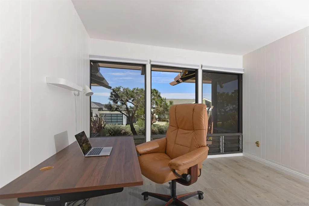 1553 Copa De Oro, La Jolla, California 92037 home-pic-24