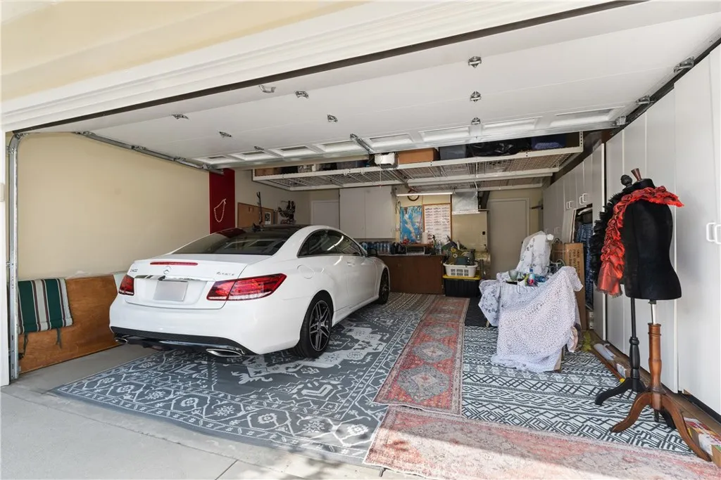 323 Empire Landing, Long Beach, California 90803 home-pic-34