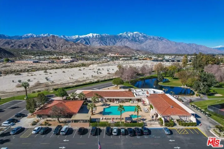 Date Palm Country Club