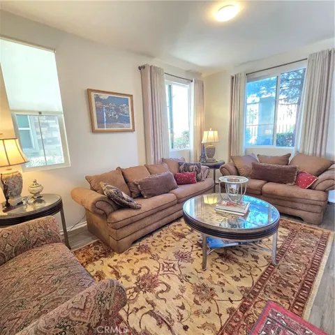 Guest living room with Roku TV.