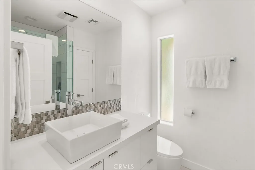 53245 Avenida Martinez, La Quinta, California 92253 home-pic-18