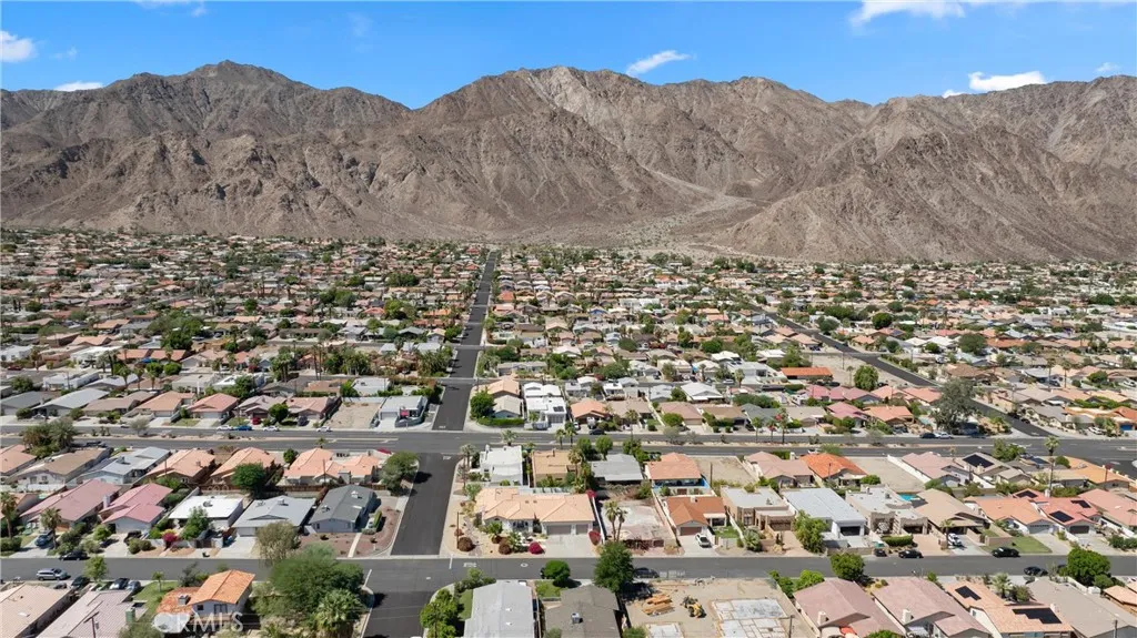 53245 Avenida Martinez, La Quinta, California 92253 home-pic-41