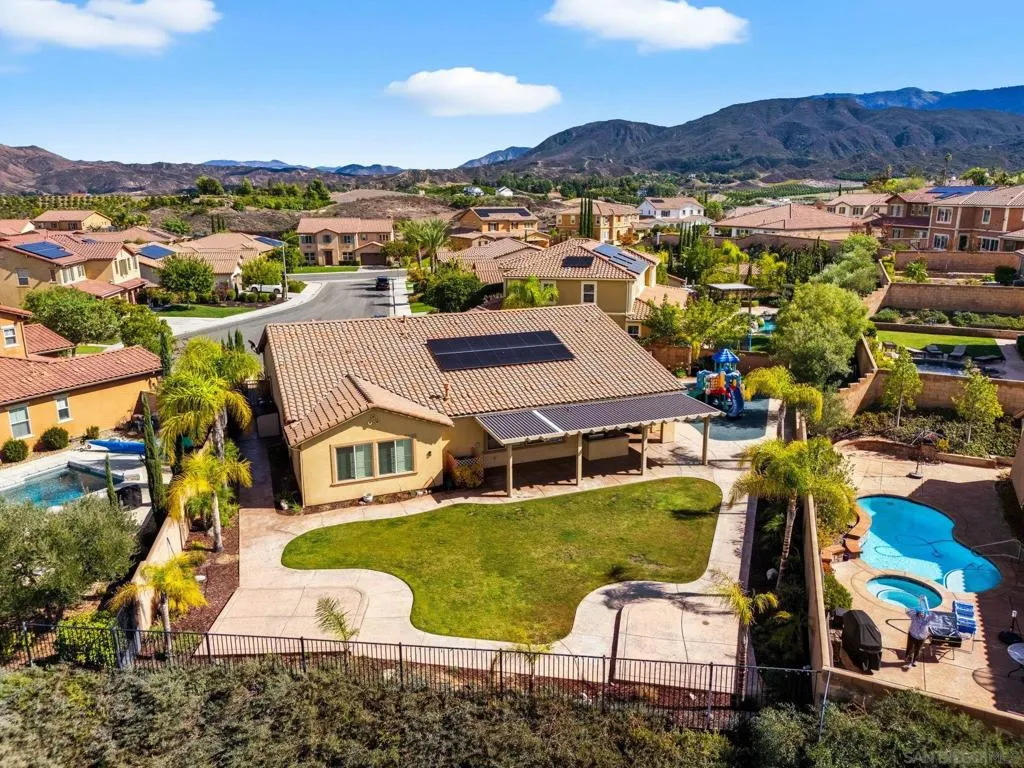 34491 Piocho Ct, Temecula, California 92592 home-pic-55