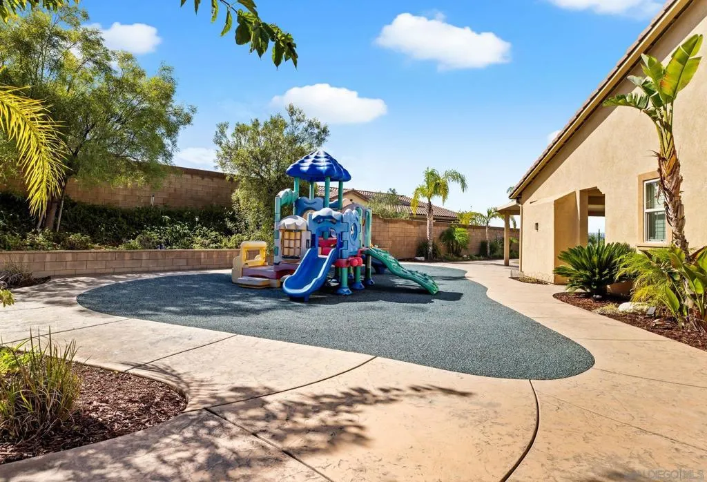 34491 Piocho Ct, Temecula, California 92592 home-pic-51