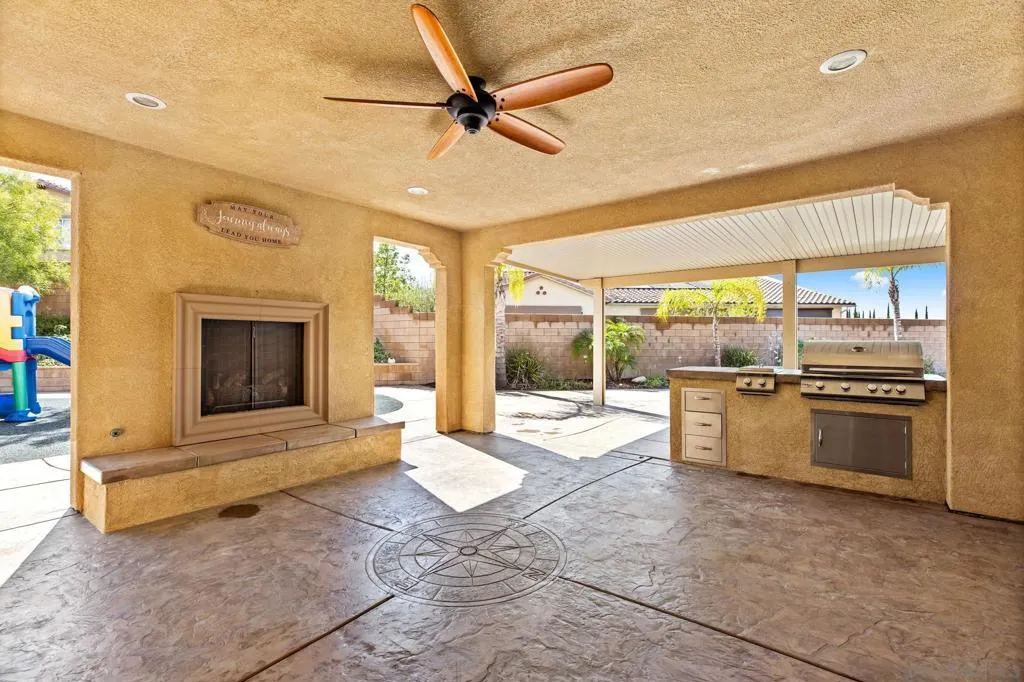 34491 Piocho Ct, Temecula, California 92592 home-pic-39