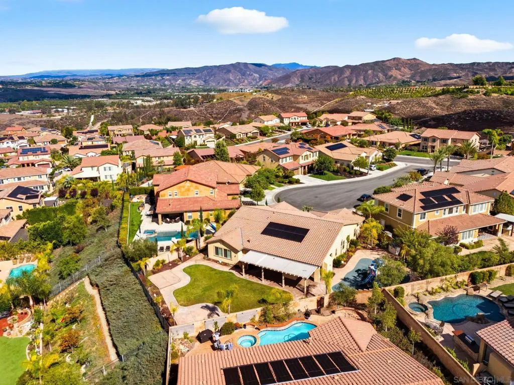 34491 Piocho Ct, Temecula, California 92592 home-pic-54