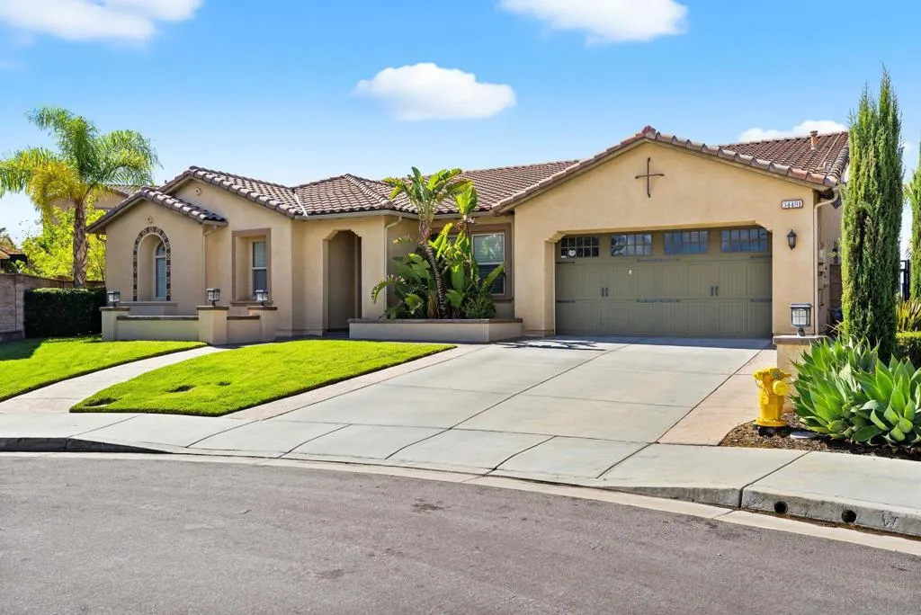 34491 Piocho Ct, Temecula, California 92592 home-pic-2