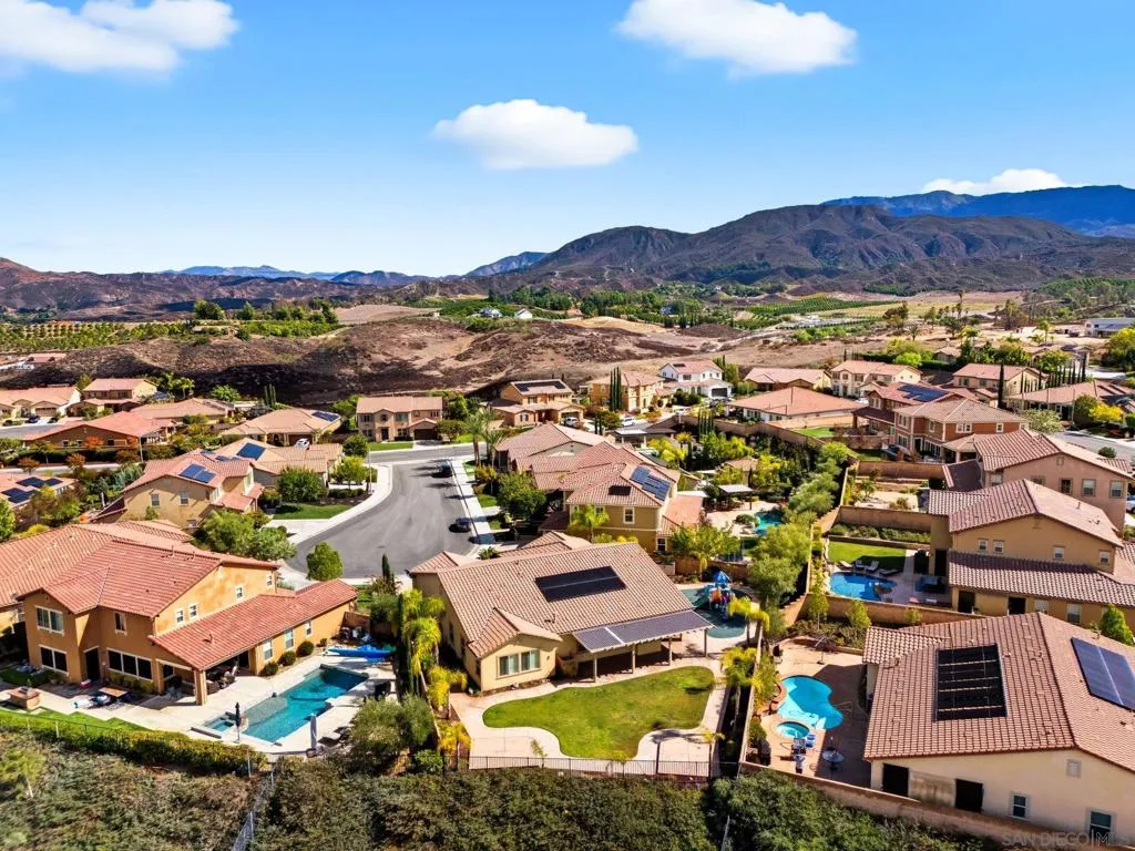 34491 Piocho Ct, Temecula, California 92592 home-pic-56