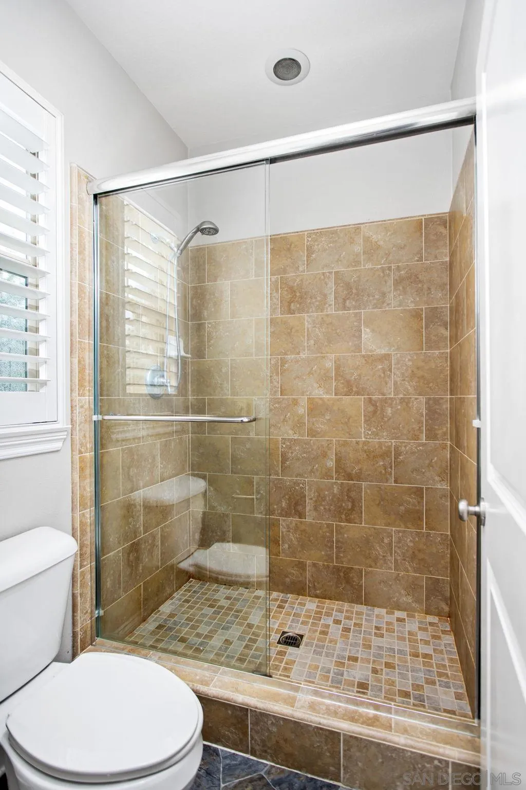 34491 Piocho Ct, Temecula, California 92592 home-pic-36