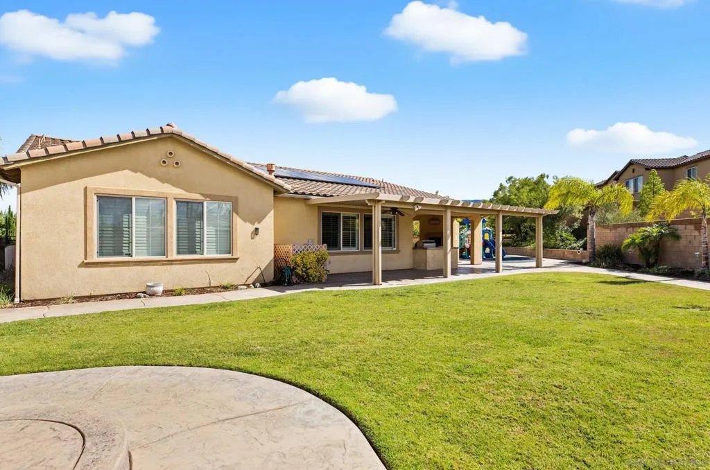 34491 Piocho Ct, Temecula, California 92592 home-pic-44
