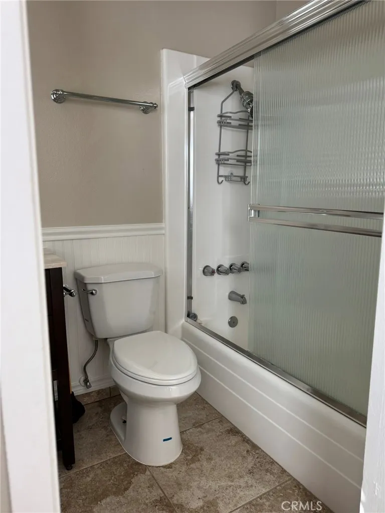 150 E Lakeshore Drive 14, Lake Elsinore, California 92530 home-pic-23