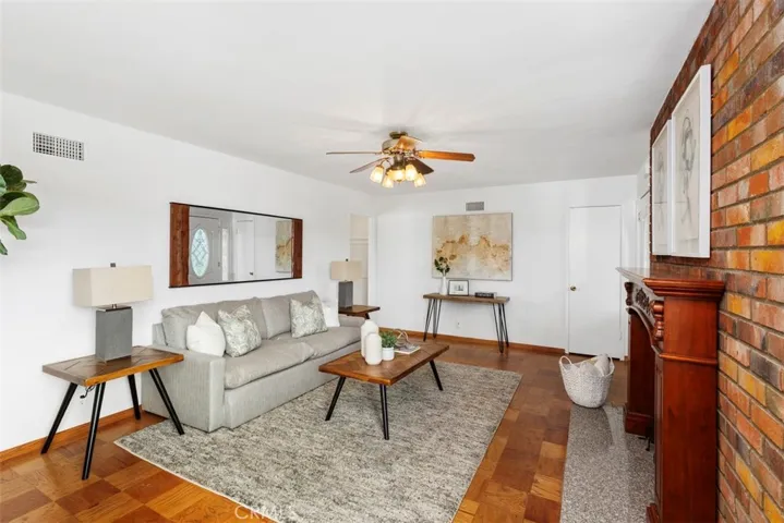 6961 San Julian, Buena Park, California 90620