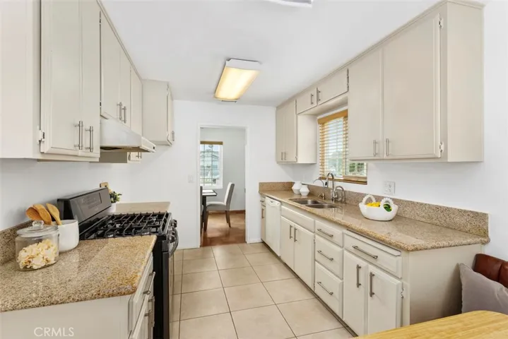 6961 San Julian, Buena Park, California 90620