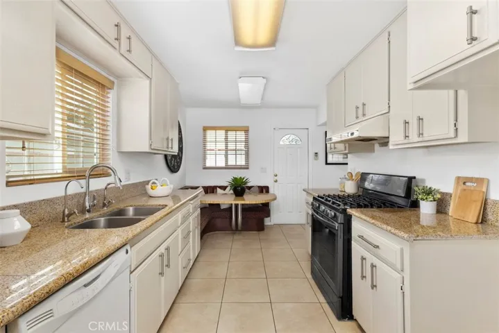 6961 San Julian, Buena Park, California 90620