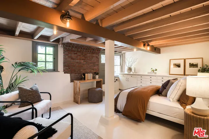 1026 Oak Grove Drive, Los Angeles, California 90041