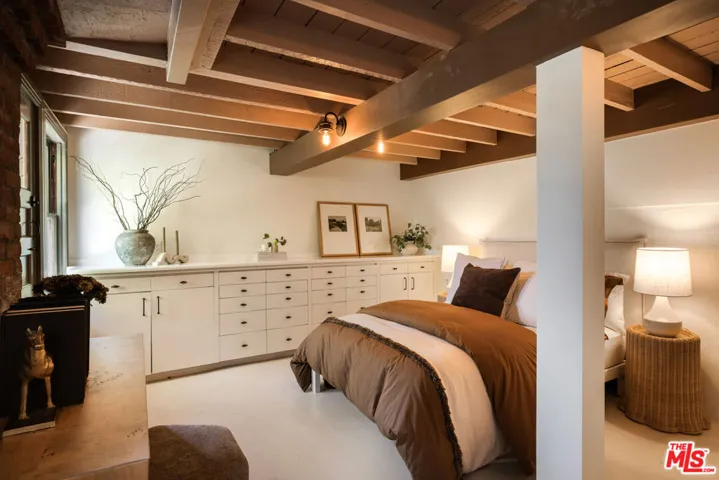 1026 Oak Grove Drive, Los Angeles, California 90041