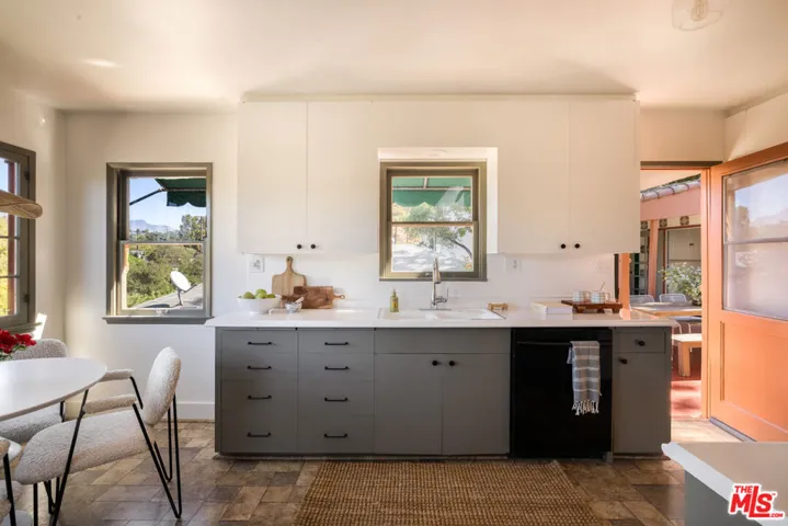 1026 Oak Grove Drive, Los Angeles, California 90041