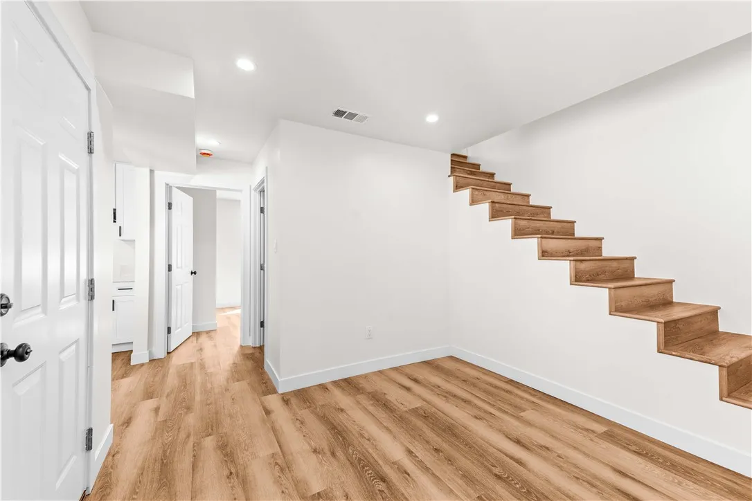 1630 W 54th Street, Los Angeles, California 90062 home-pic-20