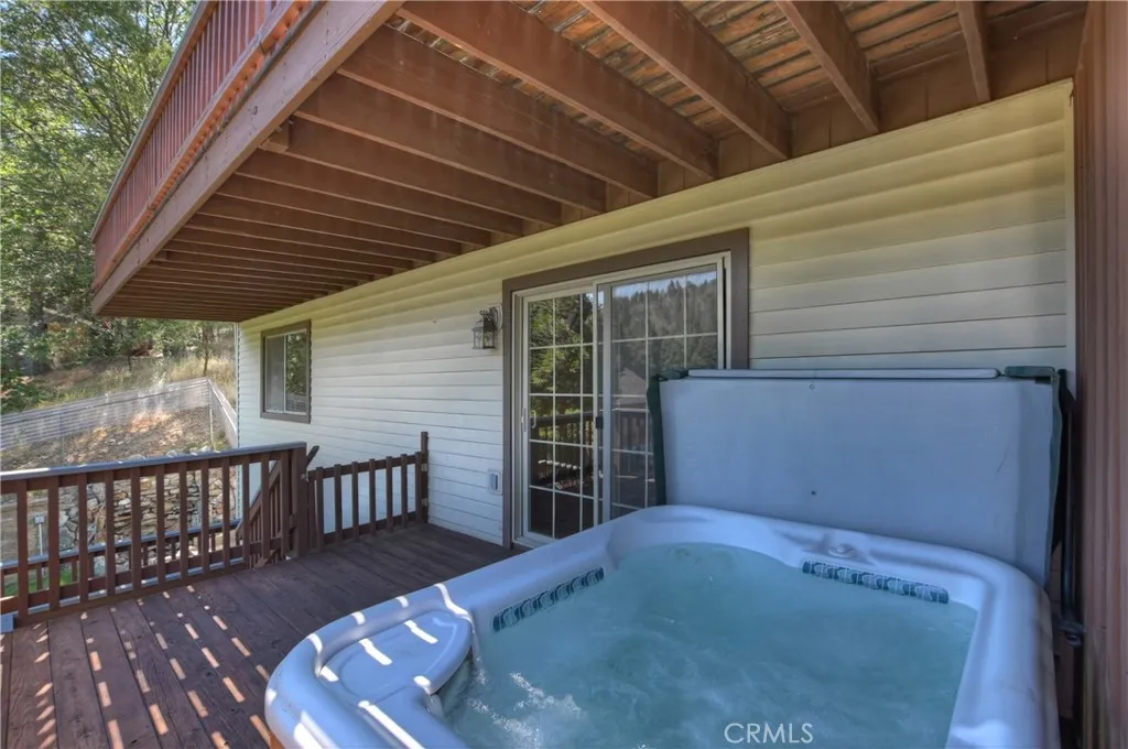 Jacuzzi on deck 2 downstairs