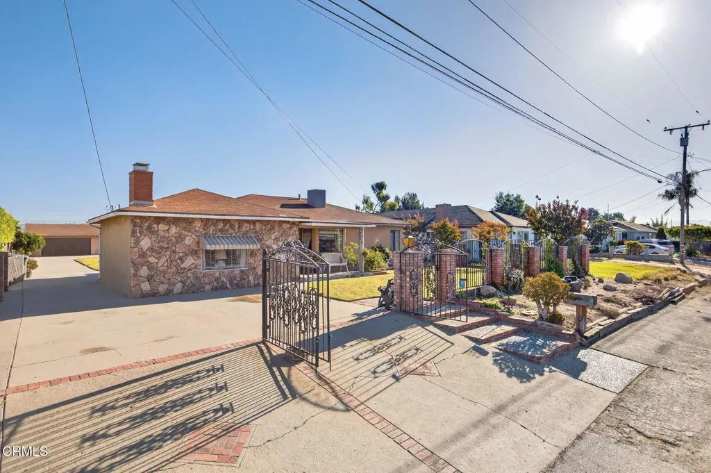 963 Orange Drive, Oxnard, California 93036 home-pic-0