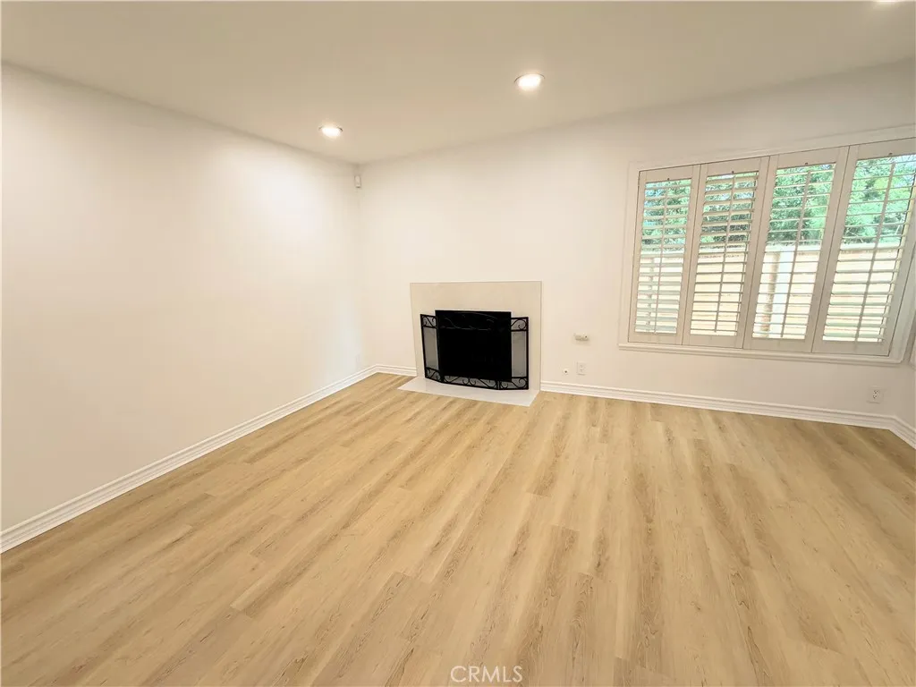 61 Ashbrook, Irvine, California 92604 home-pic-11