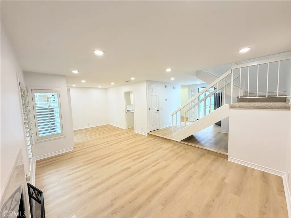 61 Ashbrook, Irvine, California 92604 home-pic-12