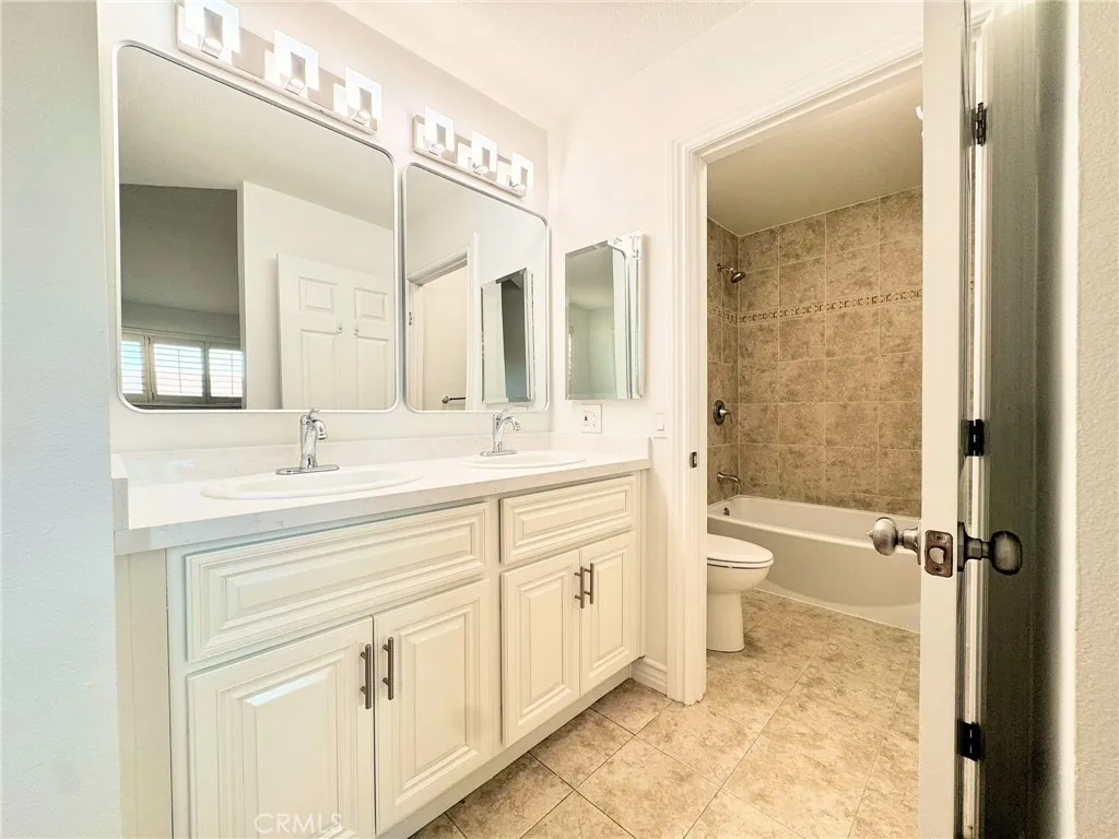 61 Ashbrook, Irvine, California 92604 home-pic-46