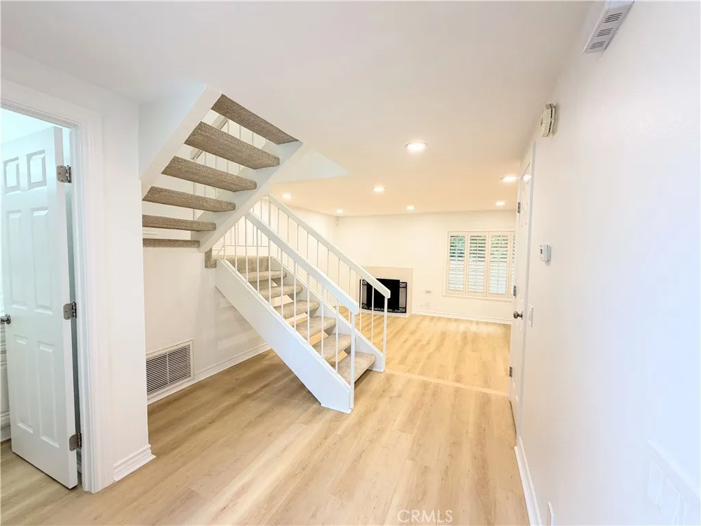 61 Ashbrook, Irvine, California 92604 home-pic-22