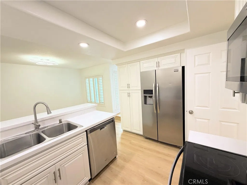 61 Ashbrook, Irvine, California 92604 home-pic-4
