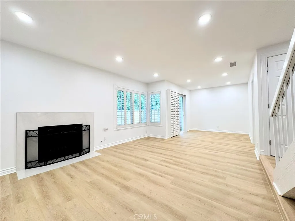61 Ashbrook, Irvine, California 92604 home-pic-35