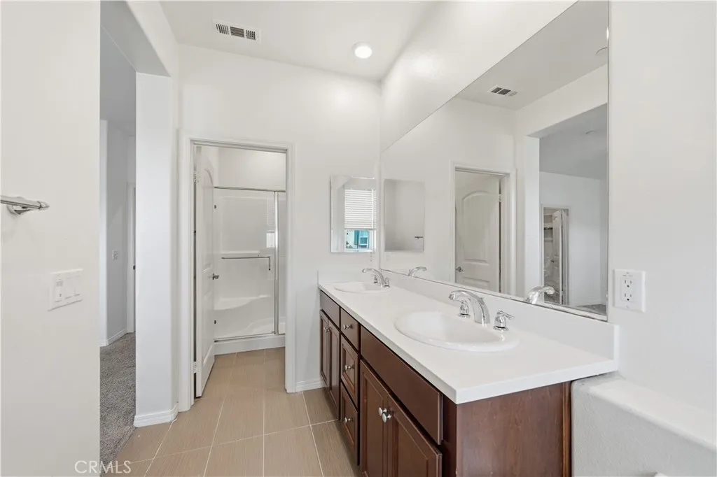 40358 Calle Real, Murrieta, California 92563 home-pic-17