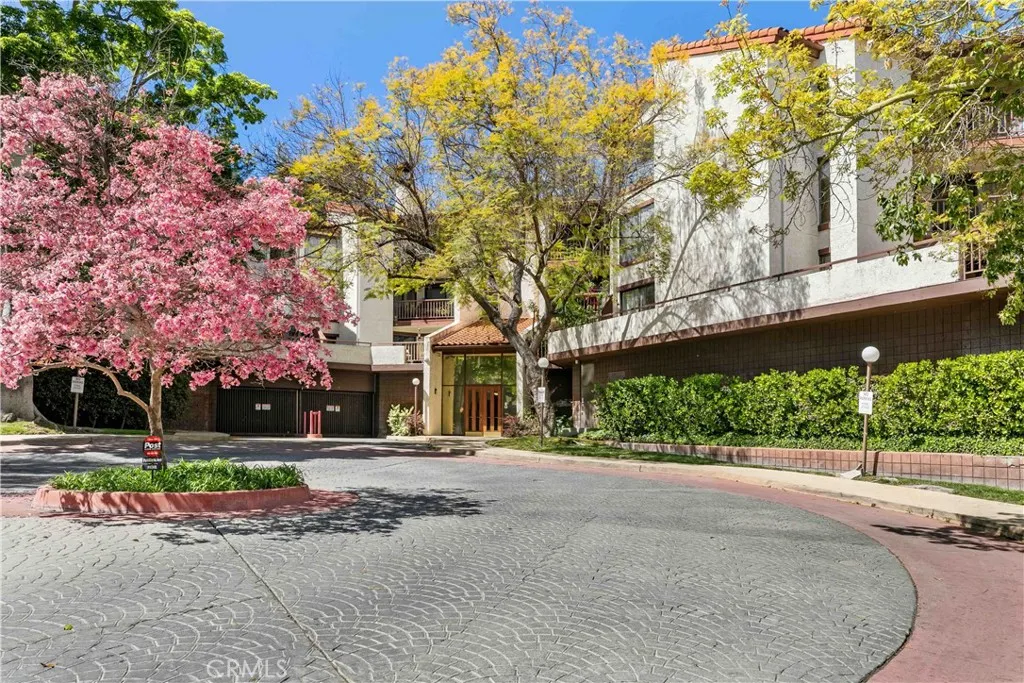 4210 Via Arbolada 317, Los Angeles, California 90042 home-pic-7