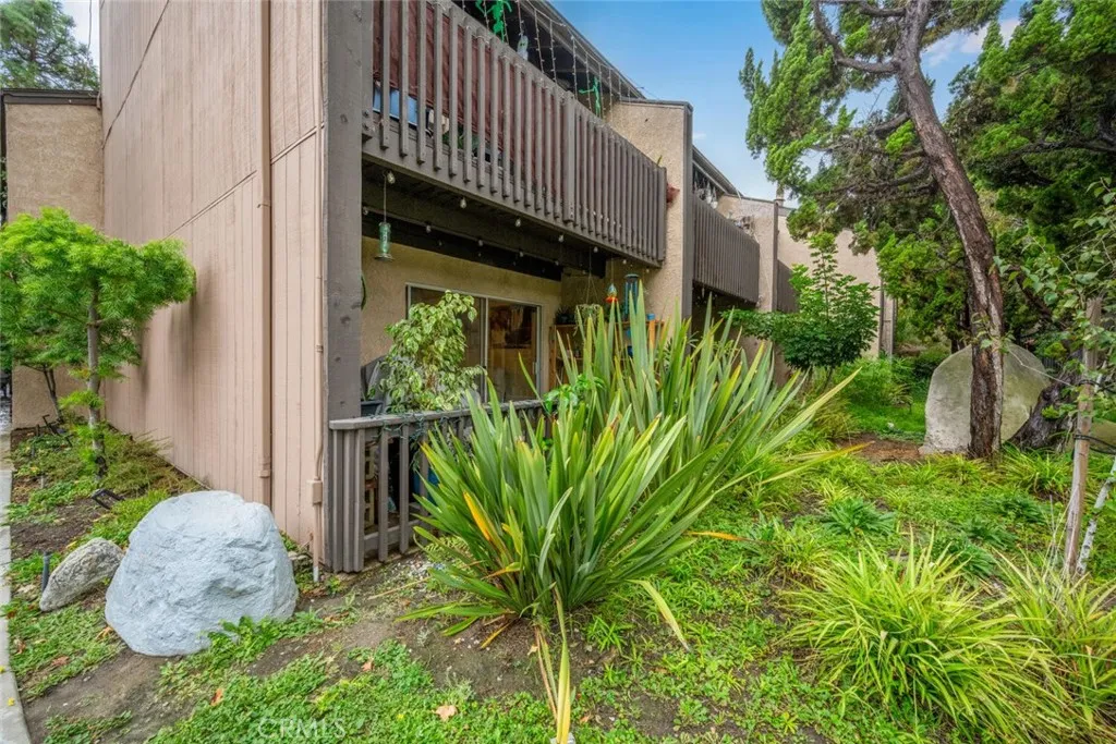 7890 E Spring St.  home-pic-24