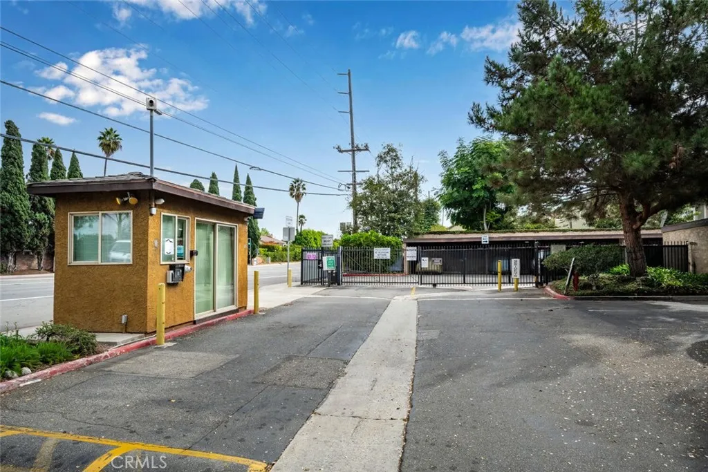 7890 E Spring St. 4w, Long Beach, California 90815 home-pic-36