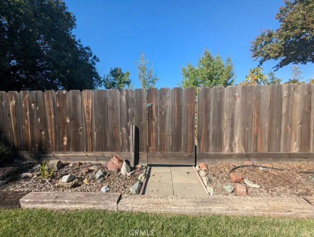 521 Glenwood, Willows, California 95988