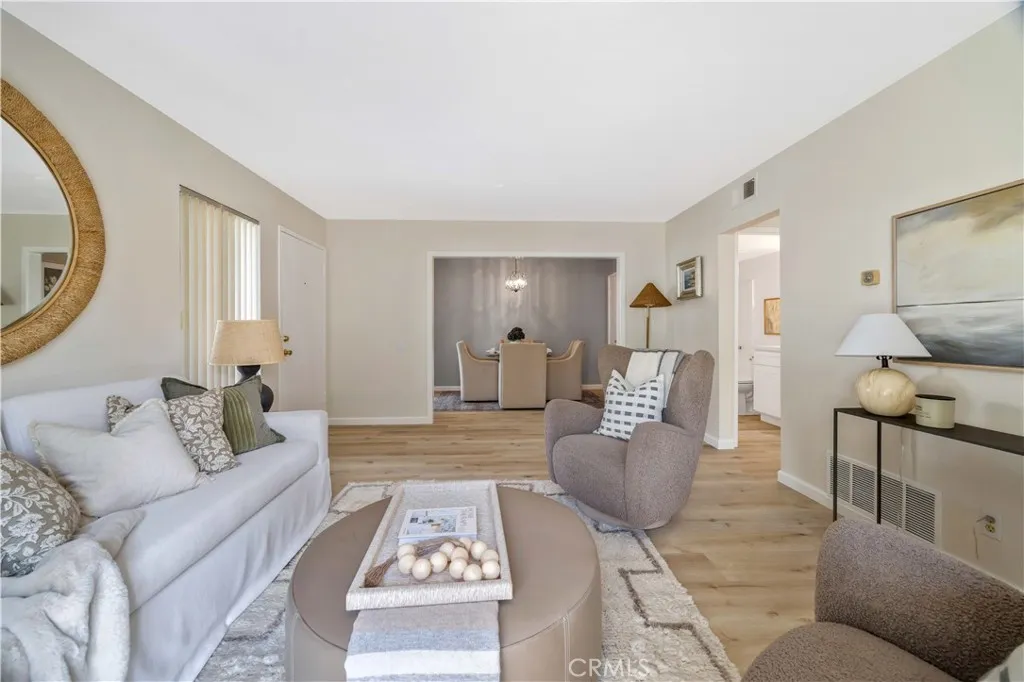 92 Clearbrook, Irvine, California 92614 home-pic-8