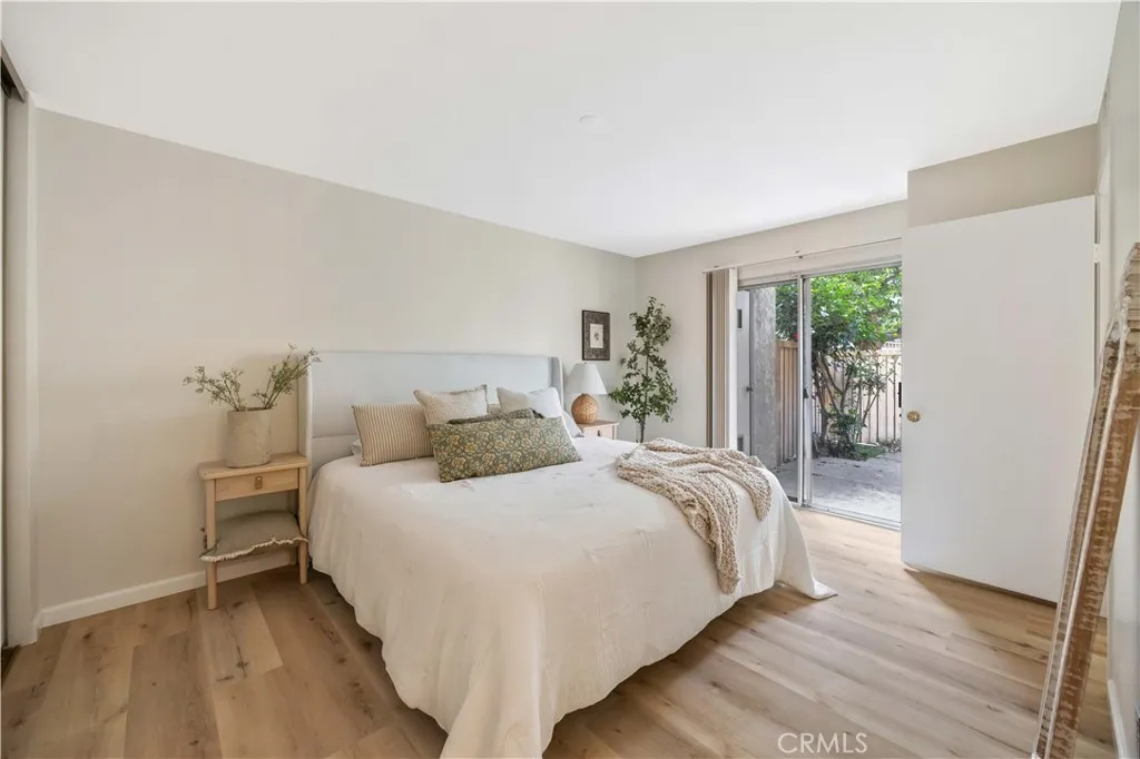 92 Clearbrook, Irvine, California 92614 home-pic-17