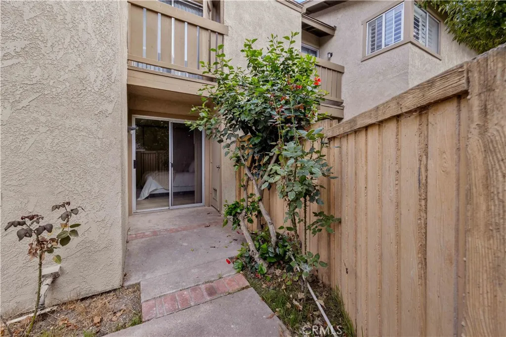 92 Clearbrook, Irvine, California 92614 home-pic-24