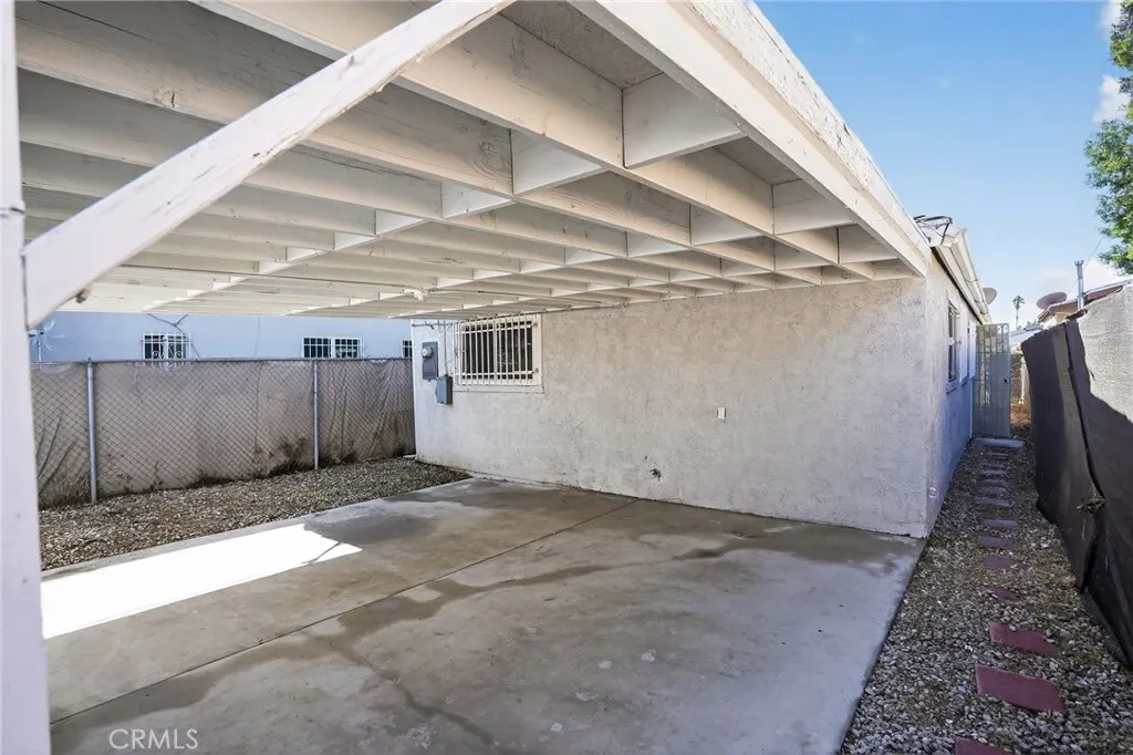 1555 W 59th, Los Angeles, California 90047 home-pic-16