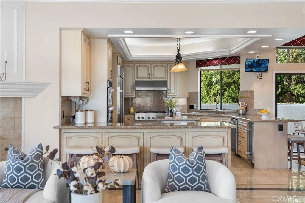 2487 Cliff Road, Upland, California 91784 home-pic-32
