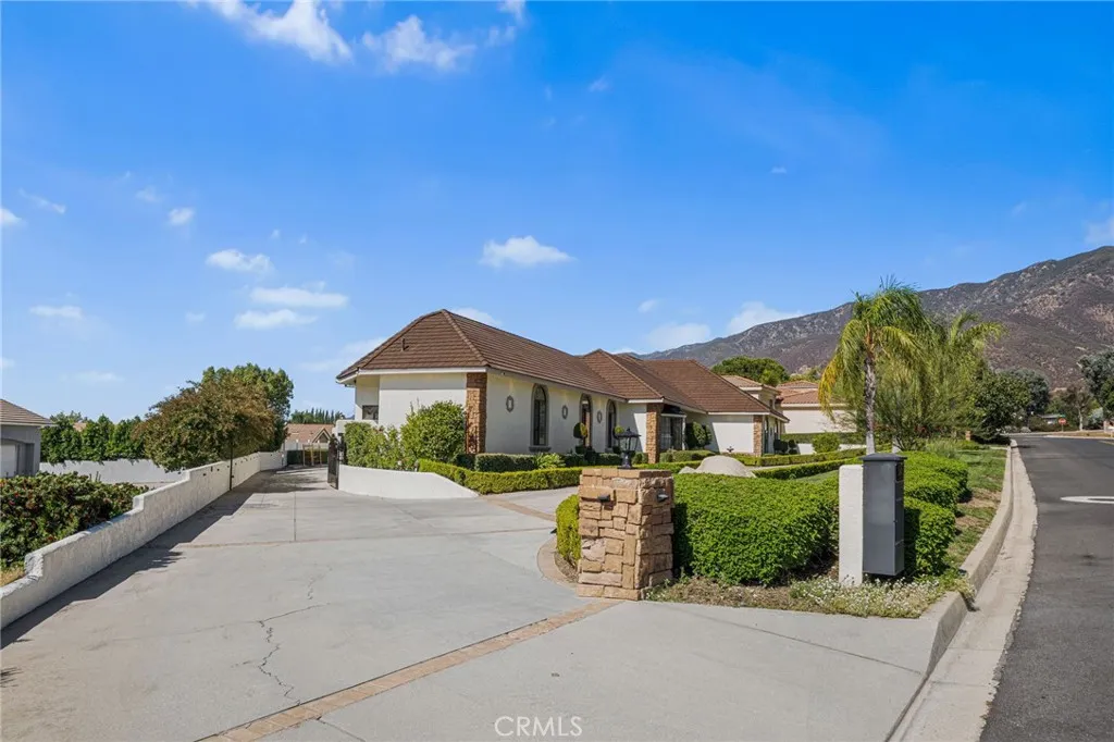 2487 Cliff Road, Upland, California 91784 home-pic-46