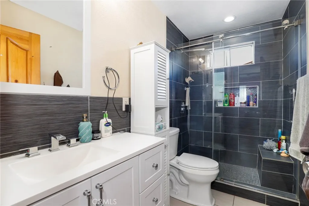 937 S Gage, East Los Angeles, California 90023 home-pic-7