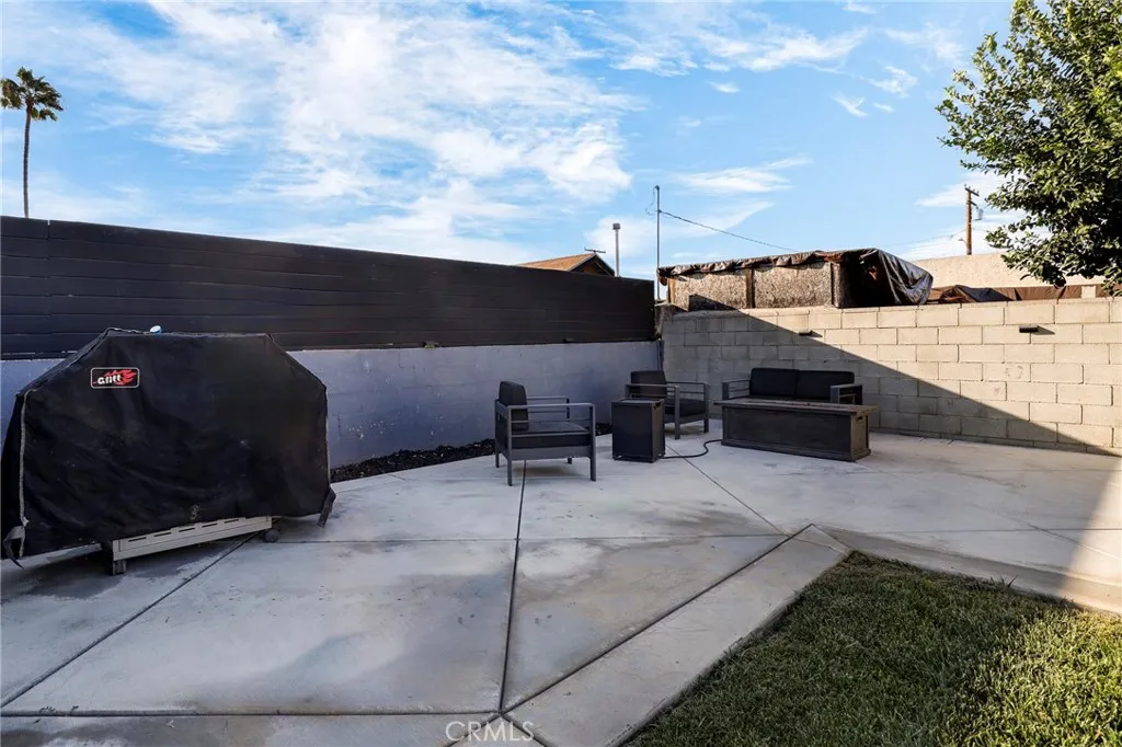 937 S Gage, East Los Angeles, California 90023 home-pic-14