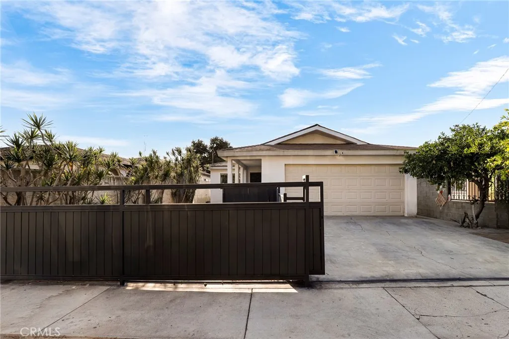 937 S Gage, East Los Angeles, California 90023 home-pic-15