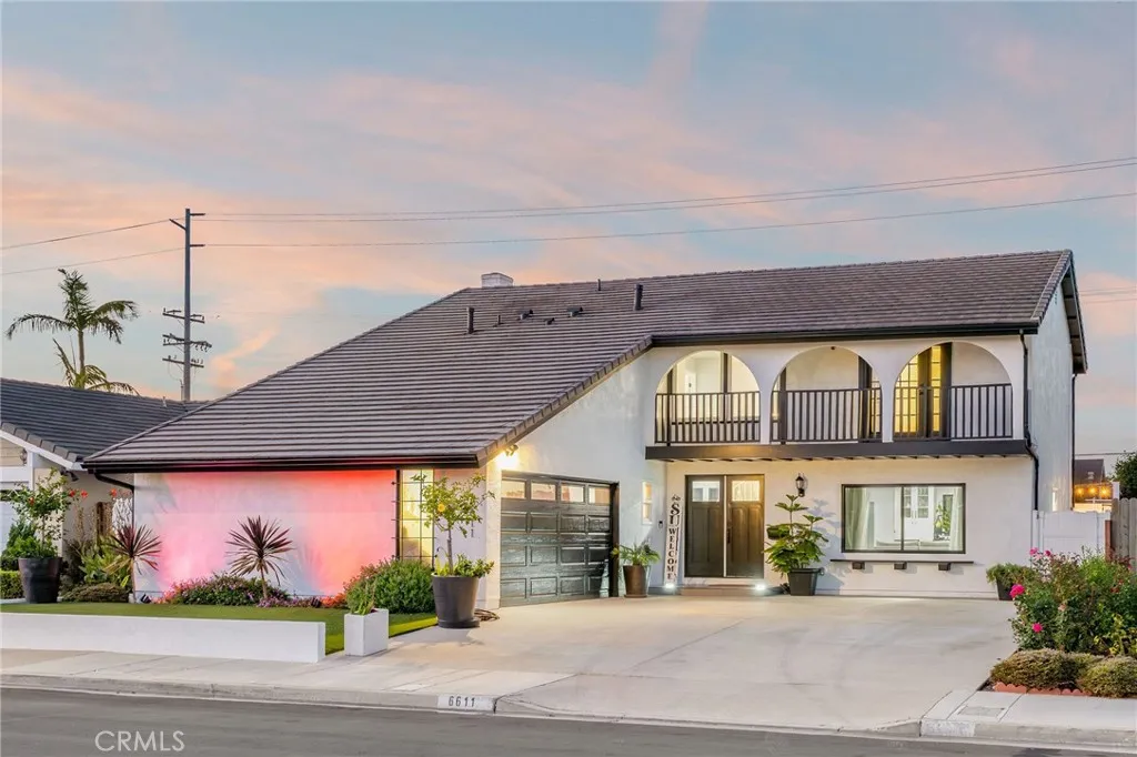 6611 Crista Palma, Huntington Beach, California 92647 home-pic-0